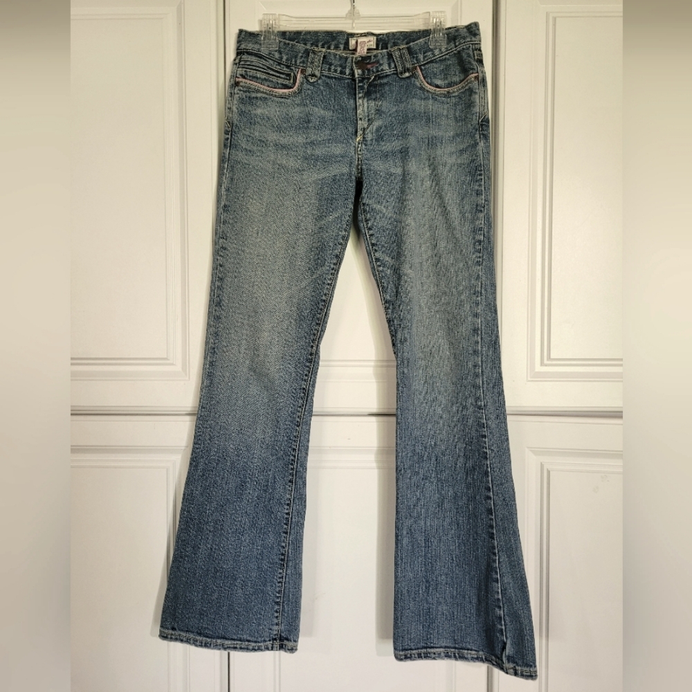 Abercrombie and Fitch Women's Blue Jeans, Low Rise, Boot Cut, Size 4, Pink Trim
